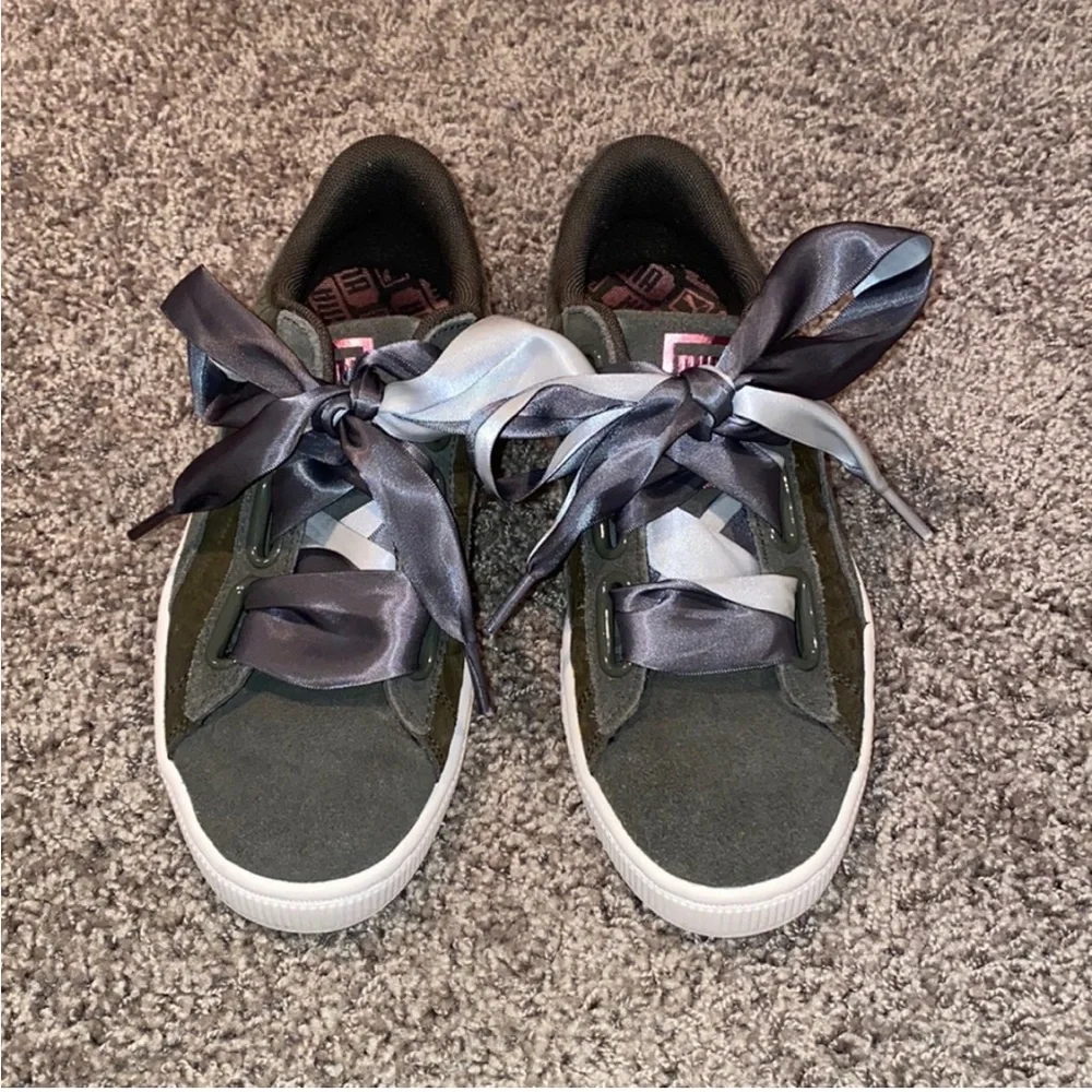 Puma Sneakers